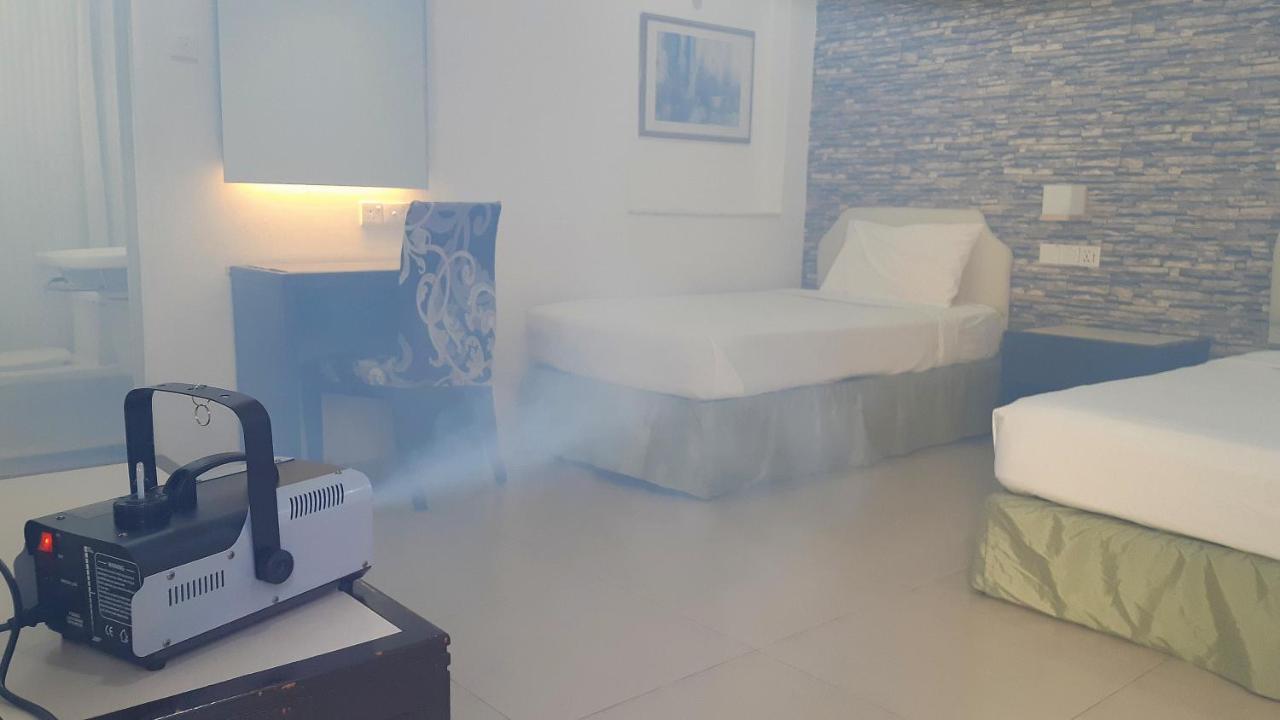 Quality Guest House กวนตัน ภายนอก รูปภาพ