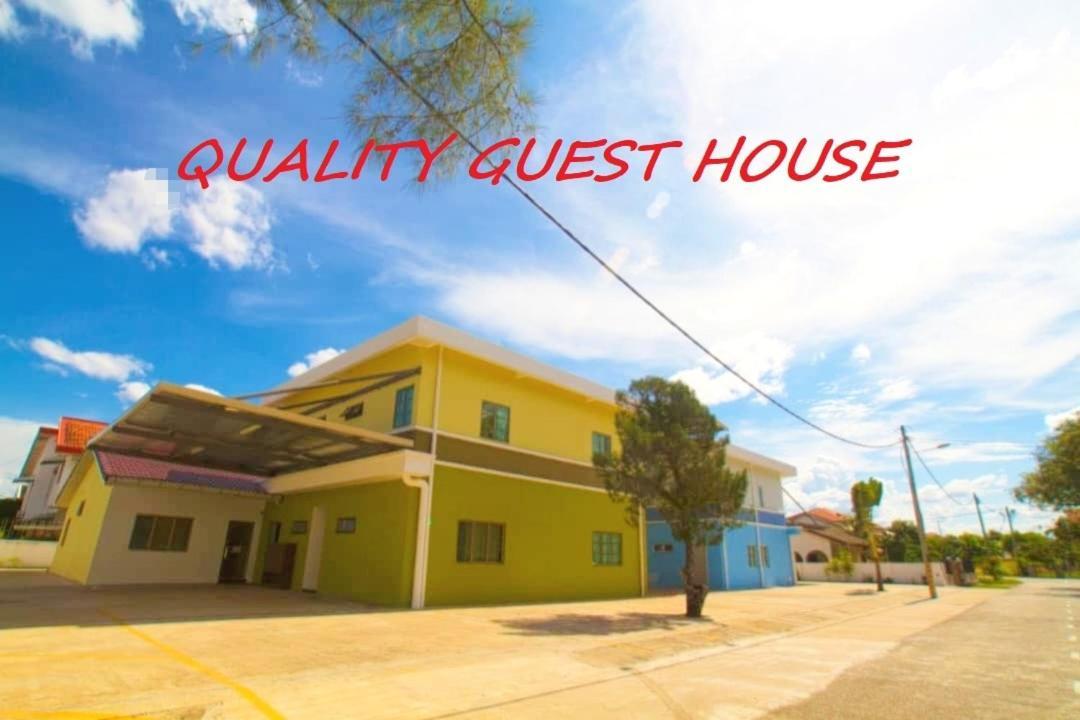 Quality Guest House กวนตัน ภายนอก รูปภาพ